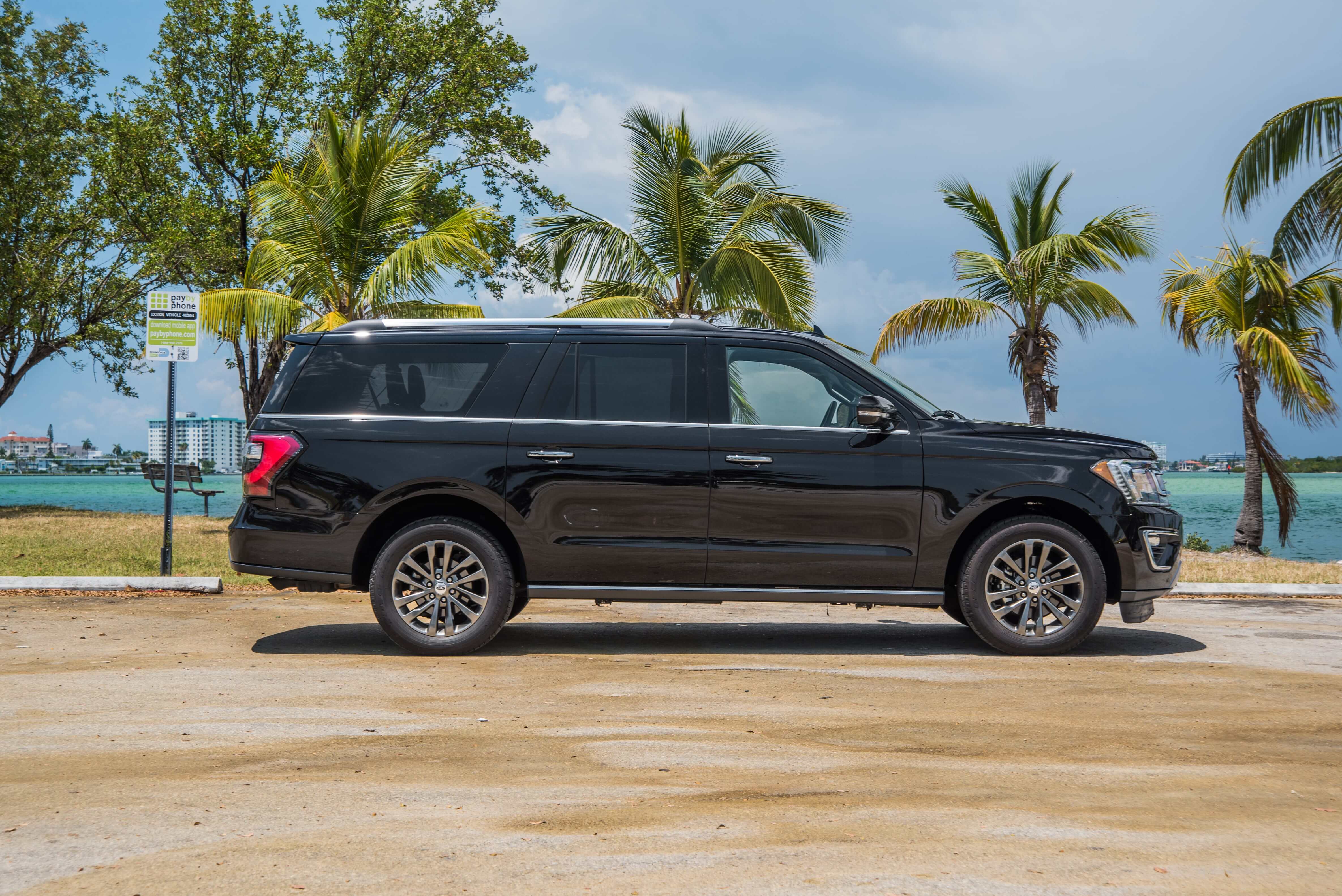 2018_FORD_EXPEDITION_BLACK-BLACK_04