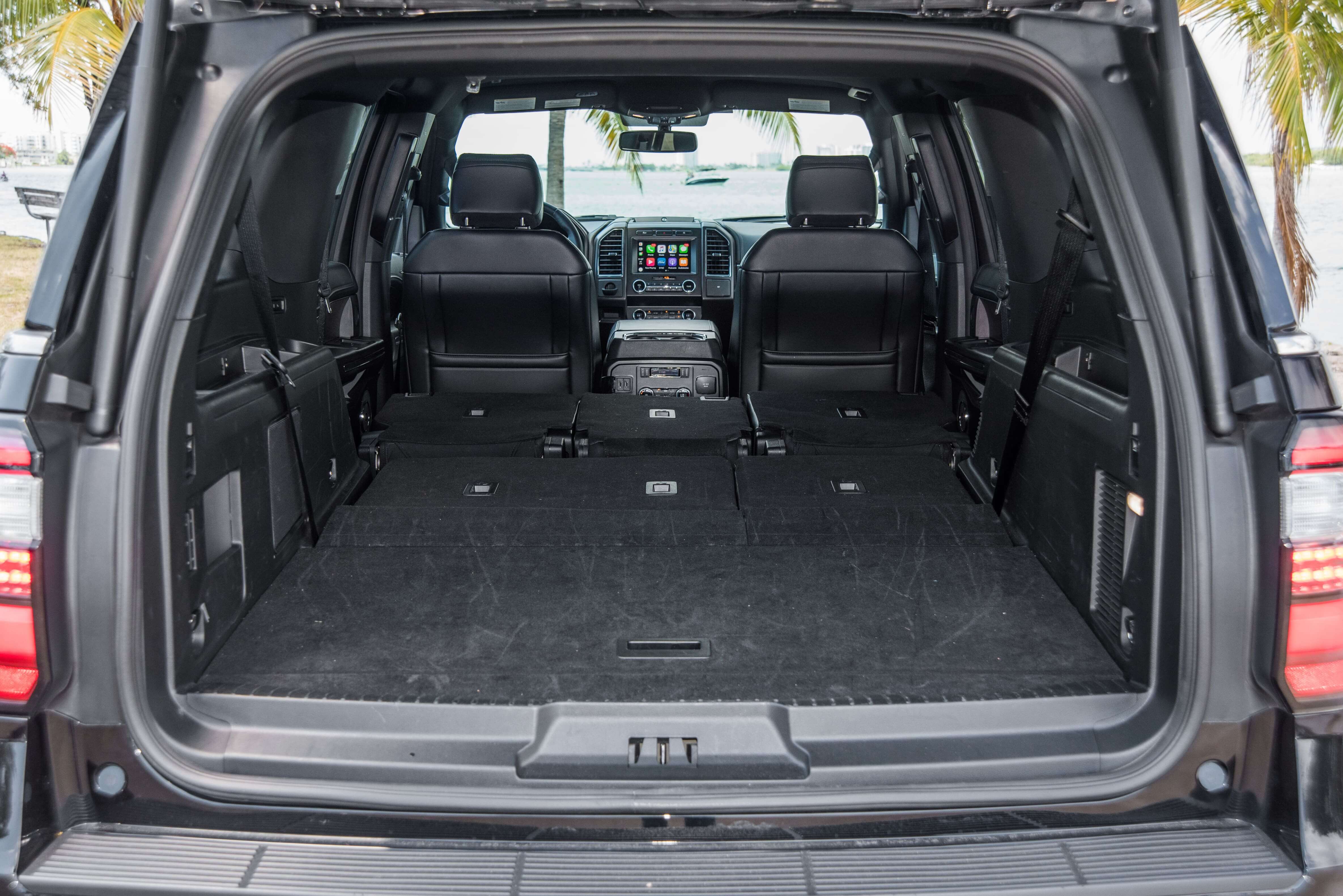2018_FORD_EXPEDITION_BLACK-BLACK_25