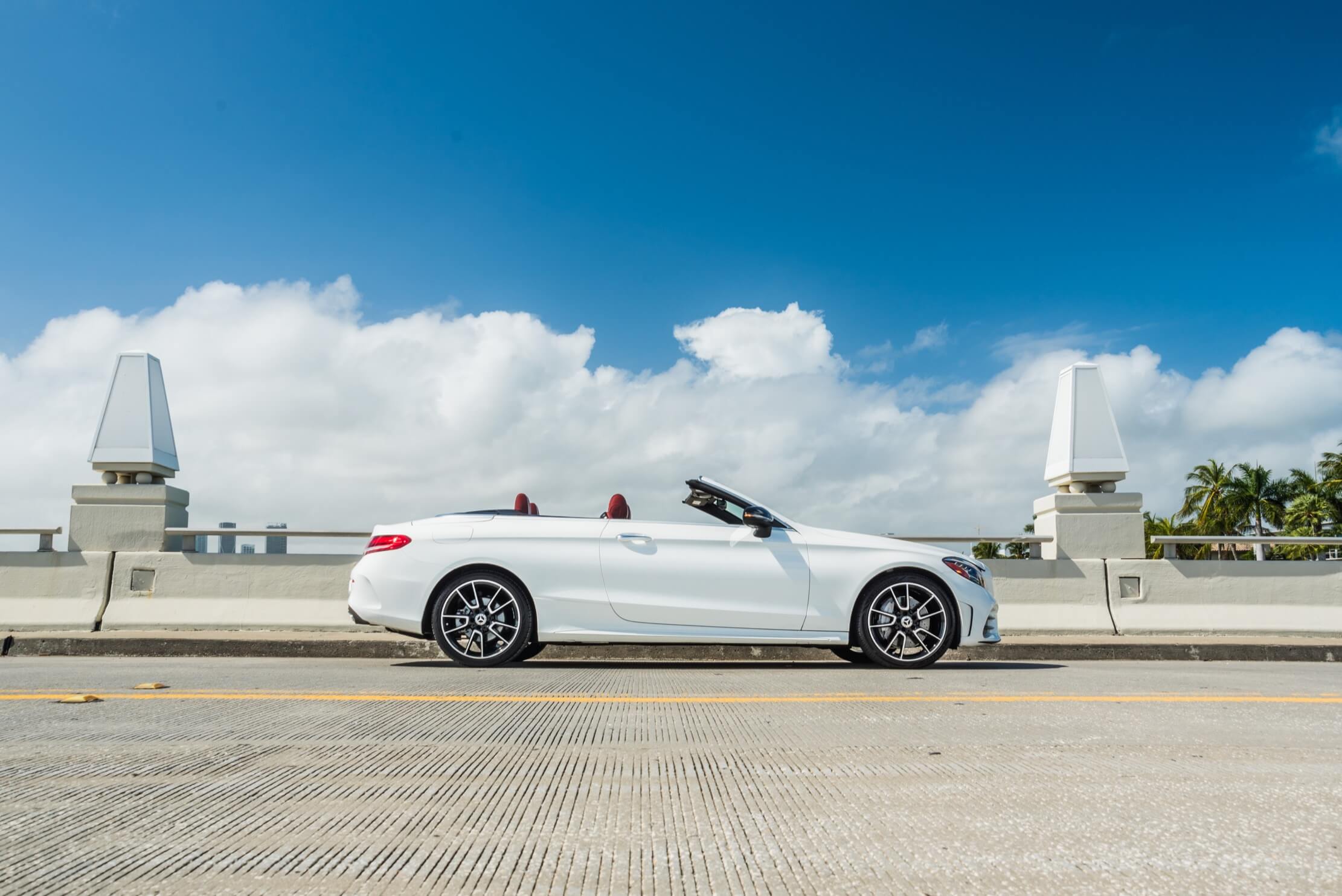 2019_MERCEDES BENZ_C300-CONVERTIBLE_WHITE-RED_12