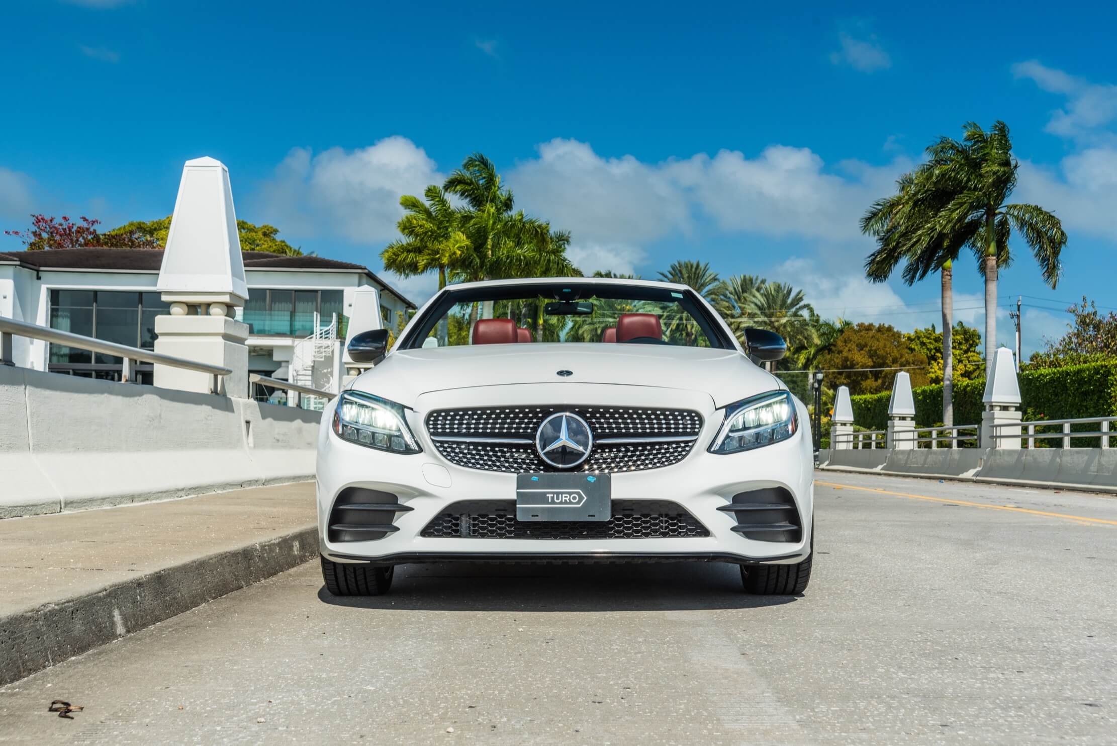 2019_MERCEDES BENZ_C300-CONVERTIBLE_WHITE-RED_43