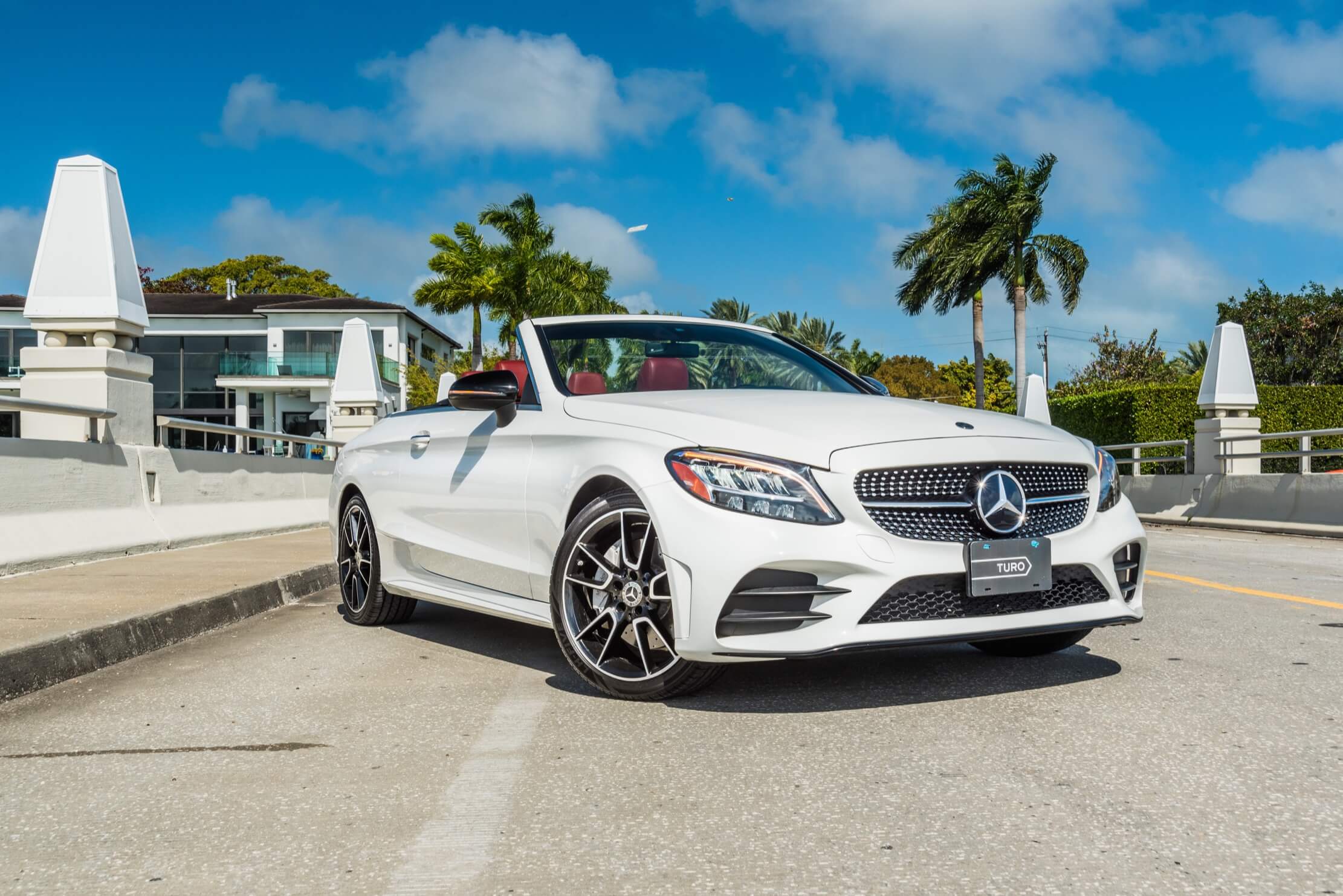 2019_MERCEDES BENZ_C300-CONVERTIBLE_WHITE-RED_47