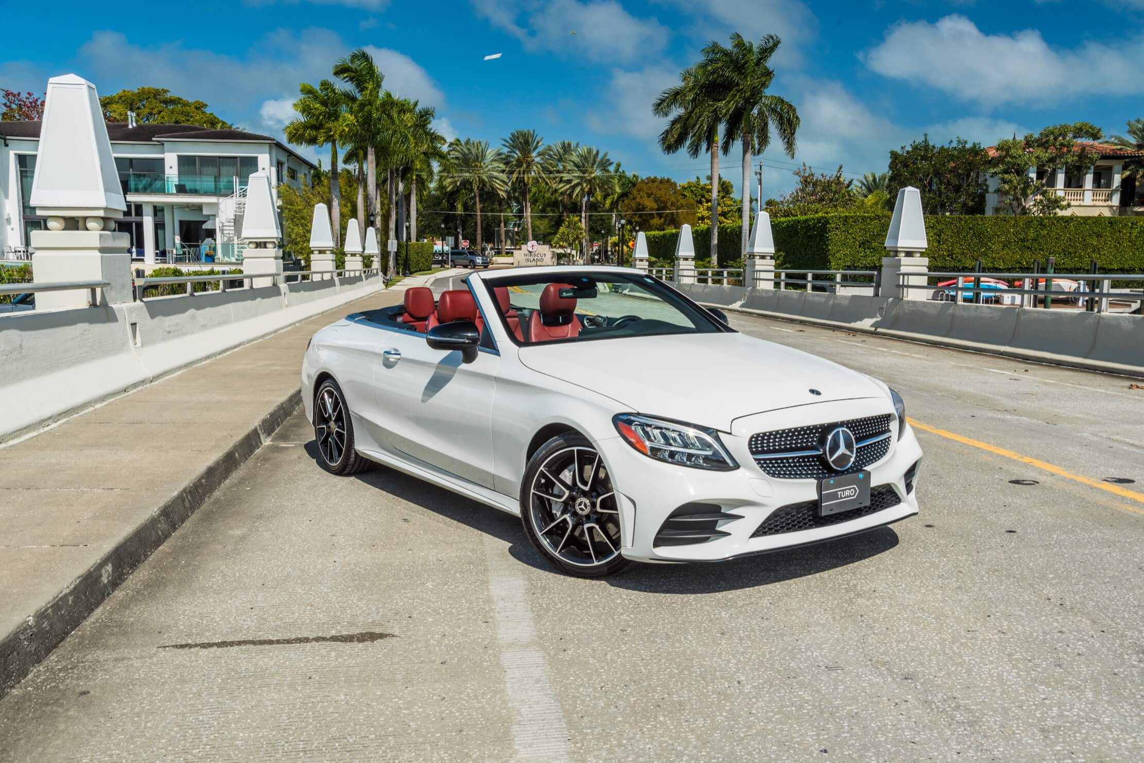 2019_MERCEDES BENZ_C300-CONVERTIBLE_WHITE-RED_48