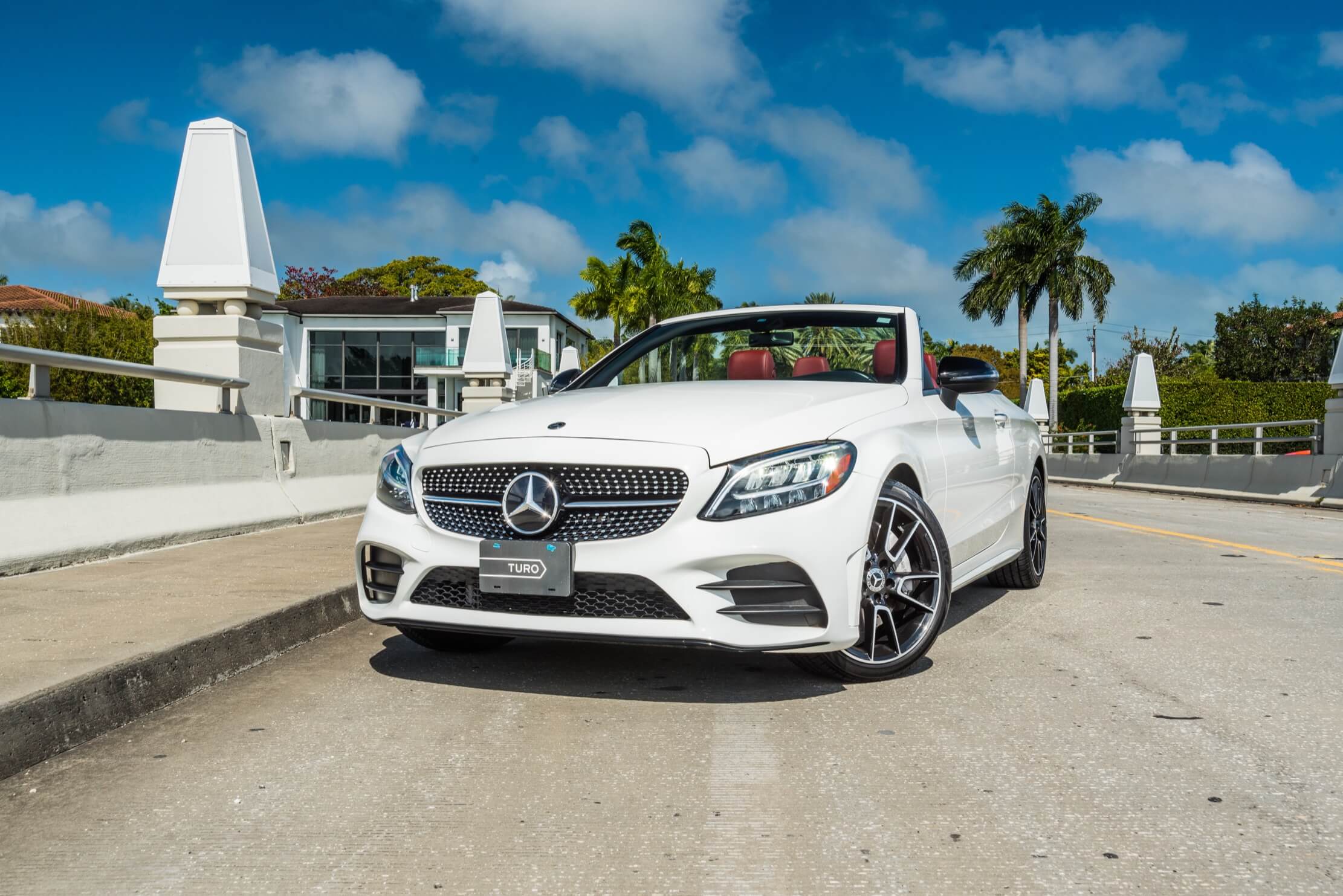 2019_MERCEDES BENZ_C300-CONVERTIBLE_WHITE-RED_51