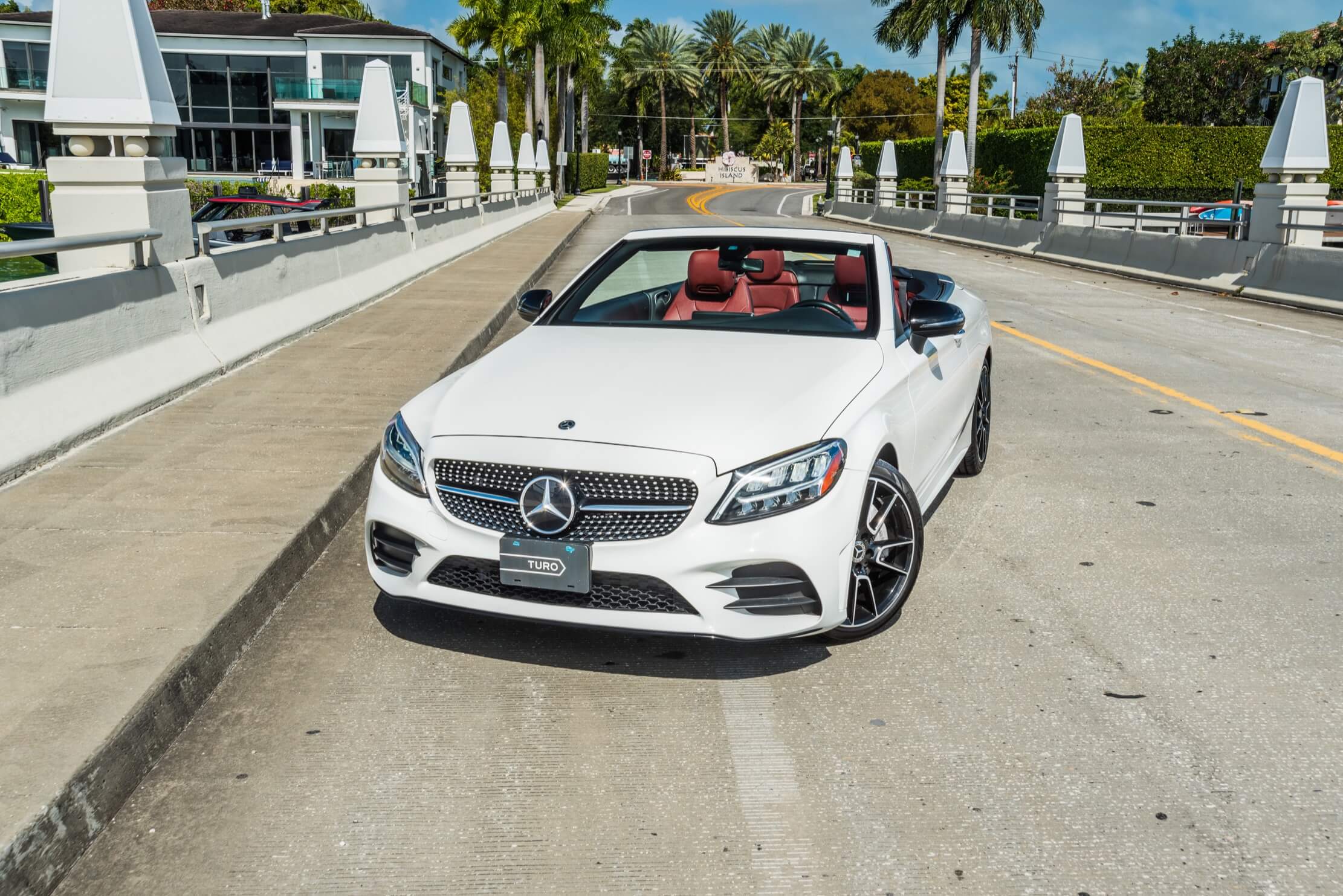 2019_MERCEDES BENZ_C300-CONVERTIBLE_WHITE-RED_52