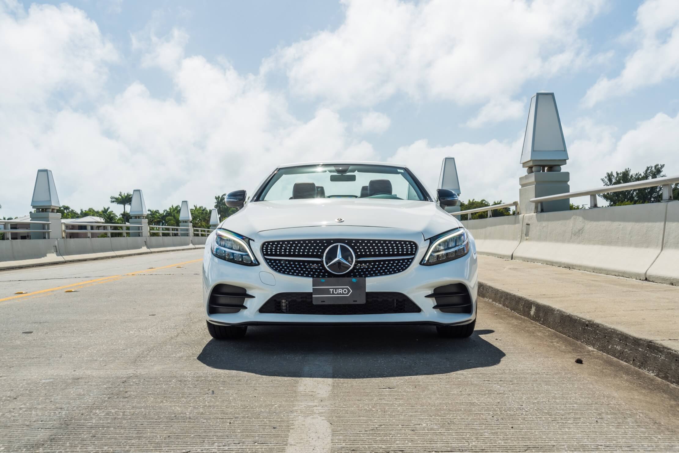 2019_MERCEDES BENZ_C300-CONVERTIBLE_WHITE-RED_62