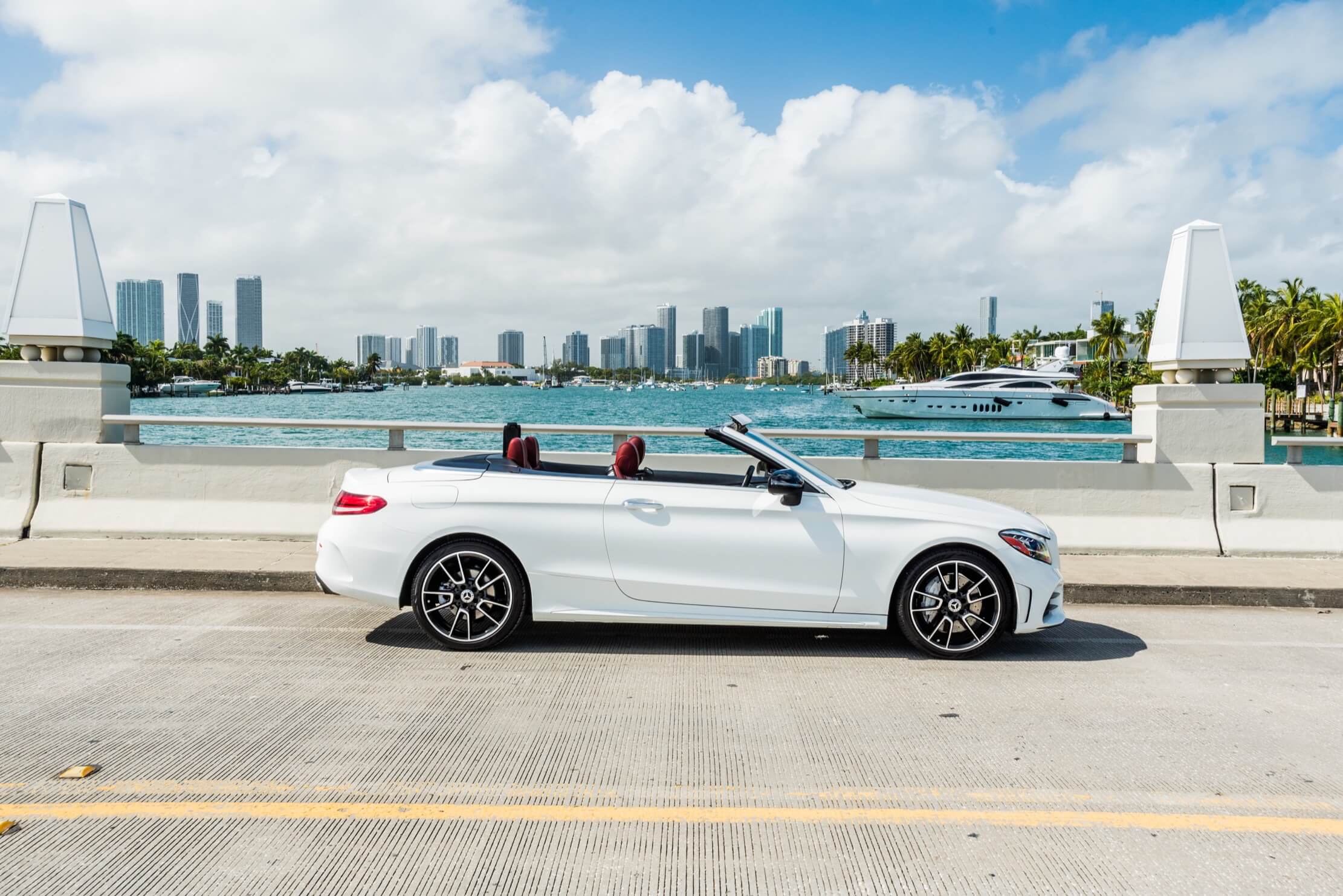 2019_MERCEDES BENZ_C300-CONVERTIBLE_WHITE-RED_65