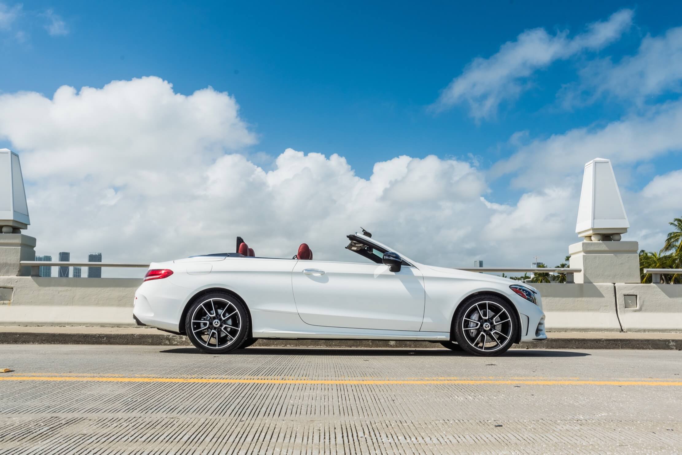 2019_MERCEDES BENZ_C300-CONVERTIBLE_WHITE-RED_67