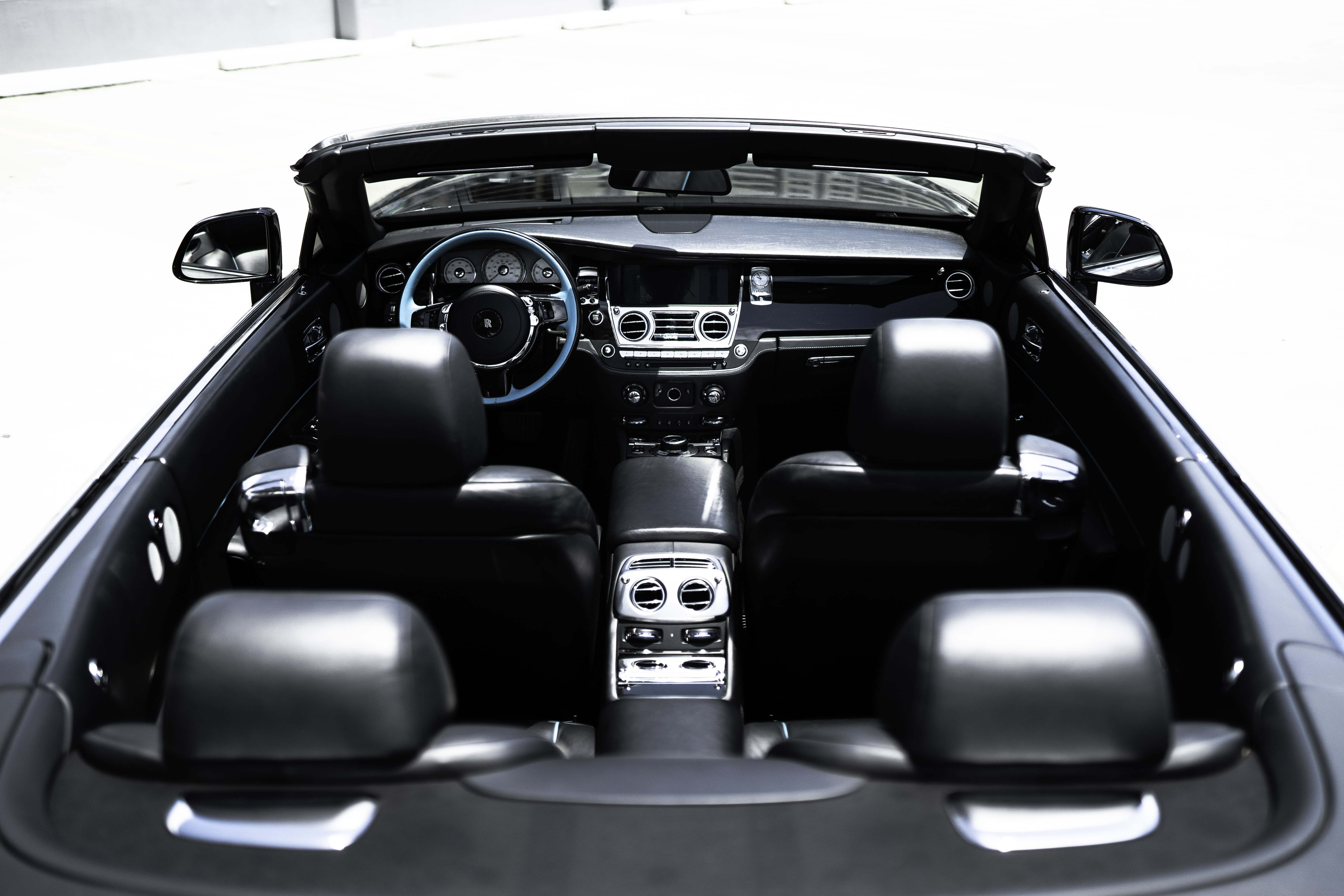2019_ROLLS ROYCE_DAWN-CONVERTIBLE_BLACK_06