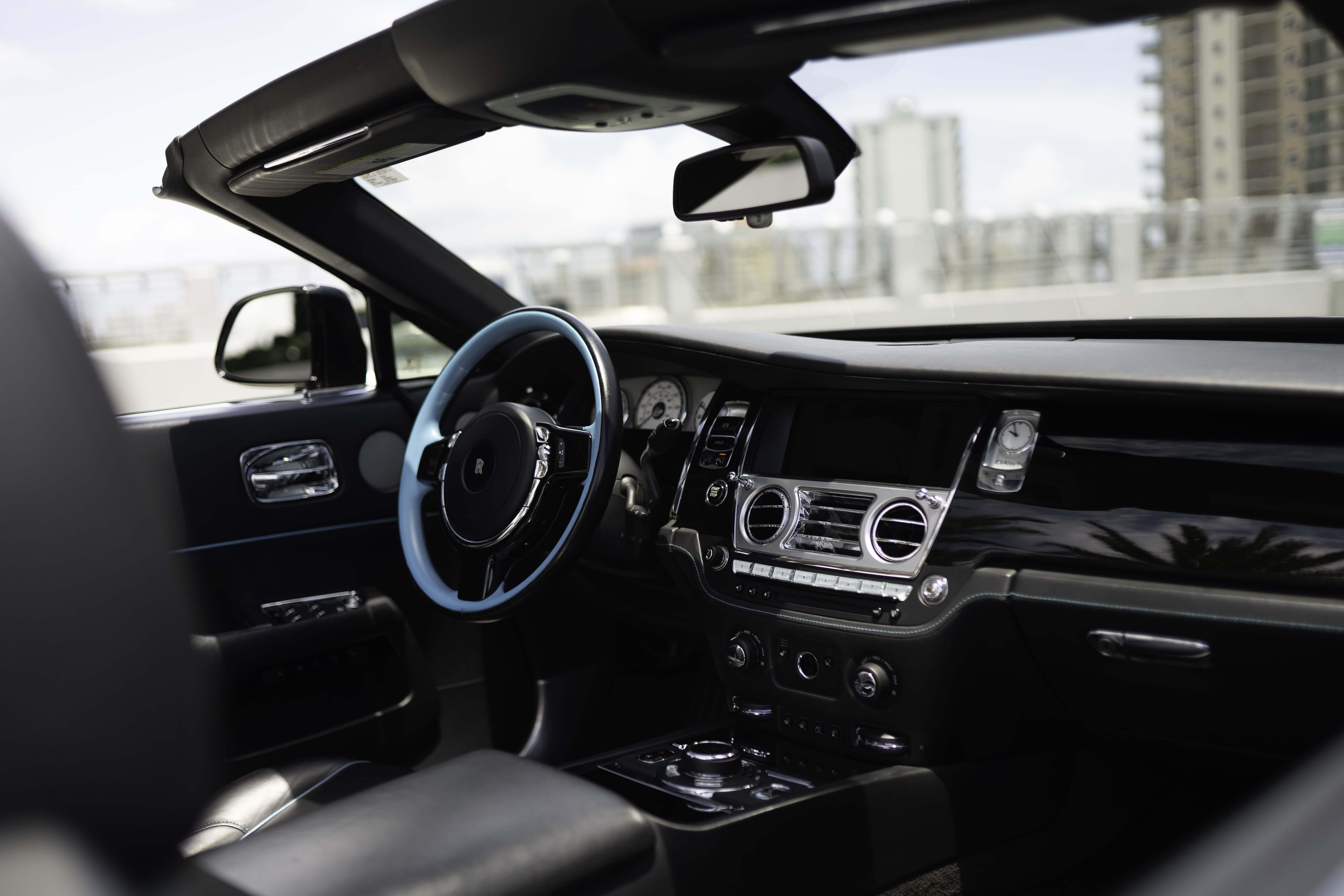 2019_ROLLS ROYCE_DAWN-CONVERTIBLE_BLACK_07