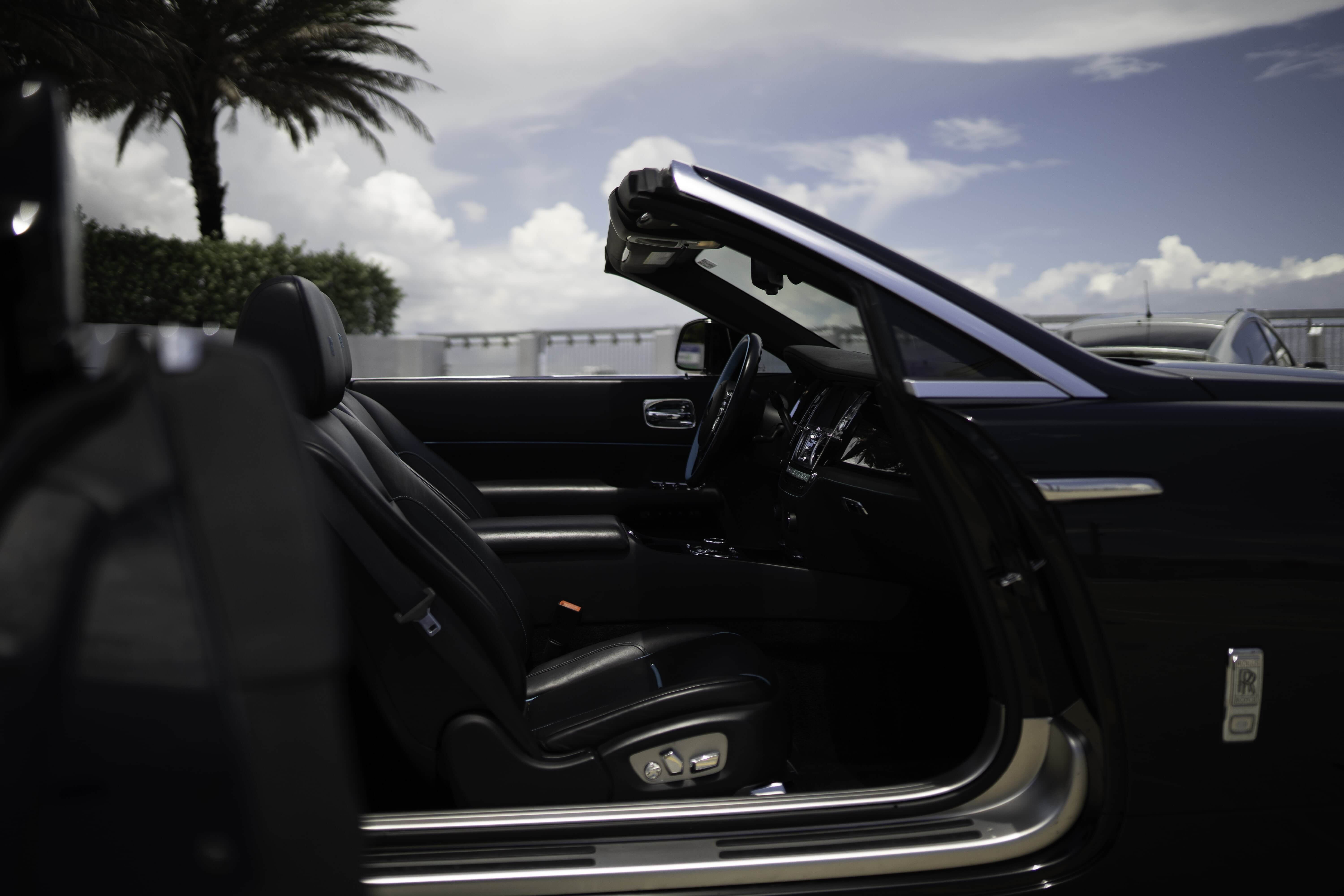 2019_ROLLS ROYCE_DAWN-CONVERTIBLE_BLACK_09