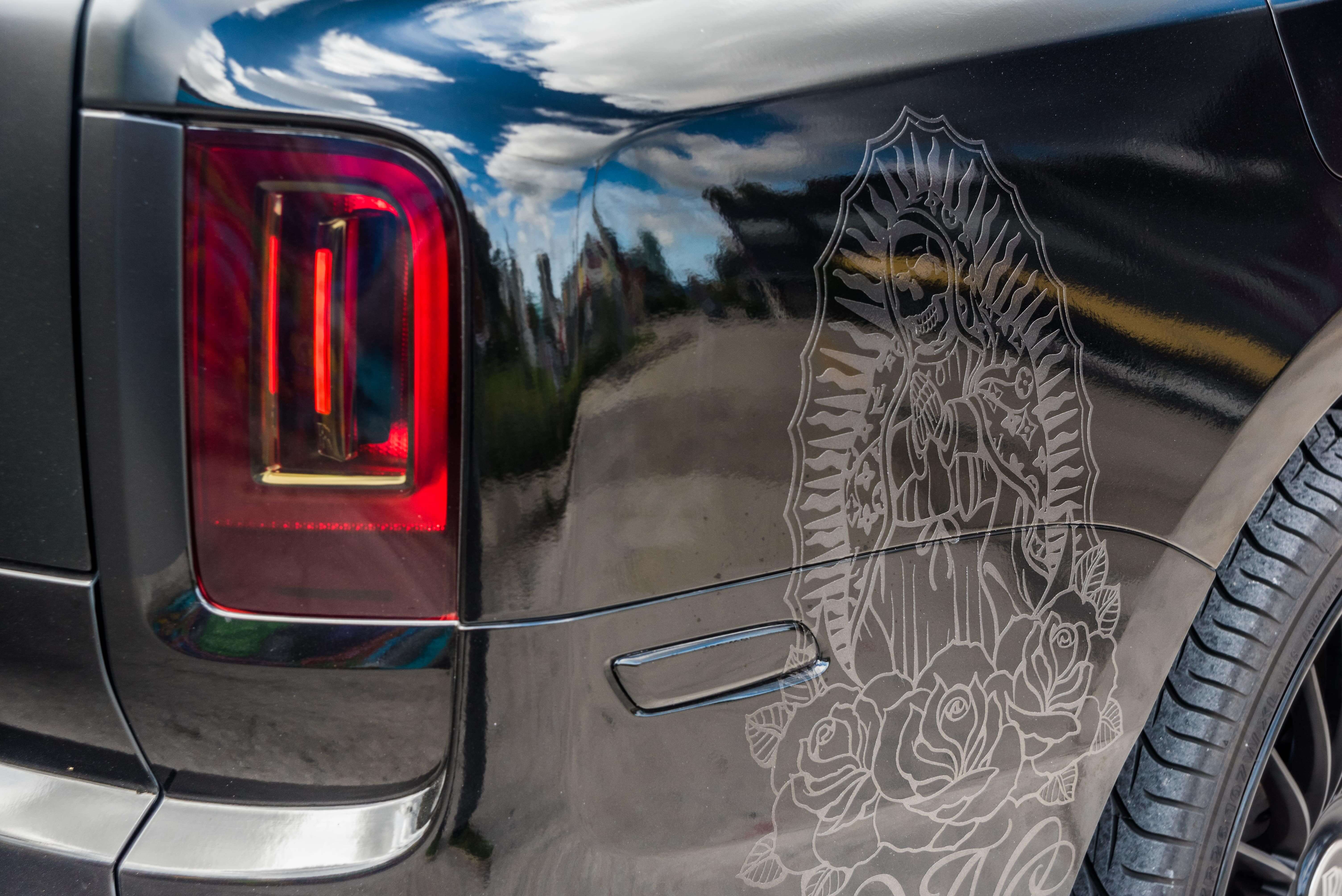 2020_ROLLS-ROYCE_CULLINAN_BLACK-BLUE_055