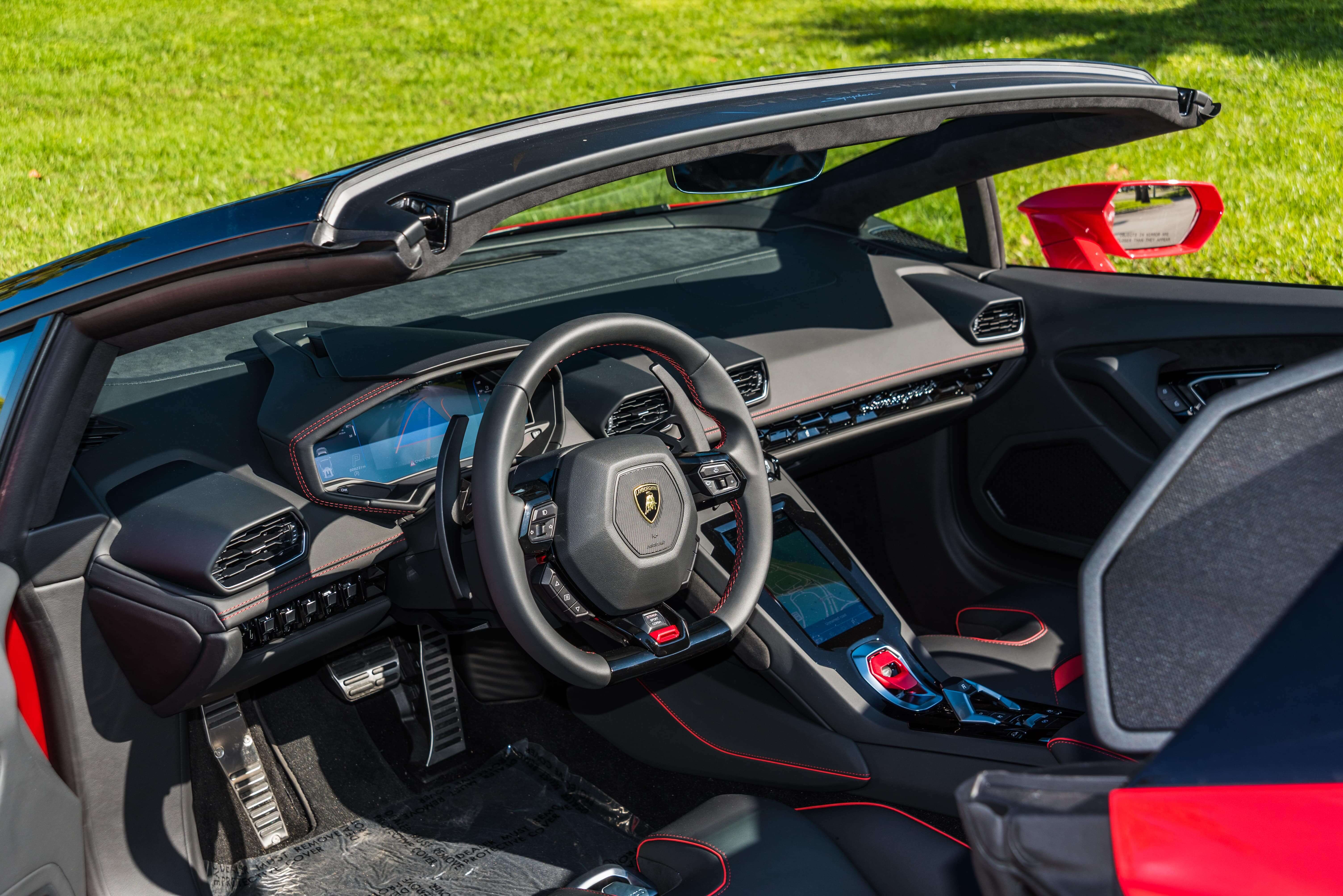 2021_LAMBORGHINI_HURACAN-EVO-CONVERTIBLE_RED-BLACK_58