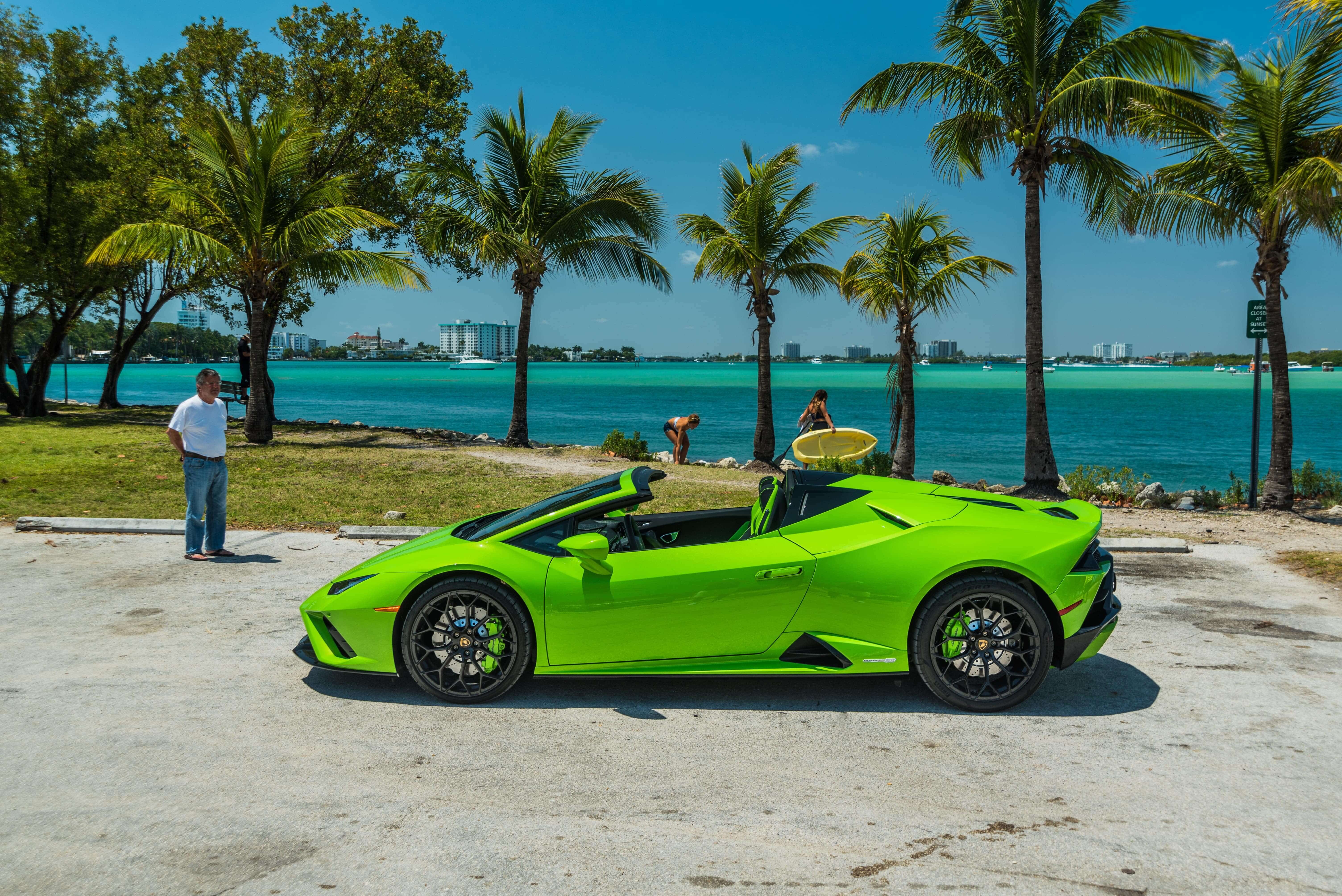 2022_LAMBORGHINI_HURACAN-EVO-CONVERTIBLE_GREEN-GREEN_25