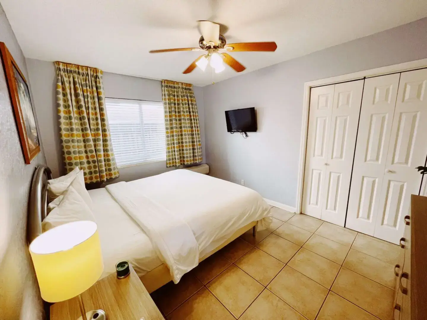 Lauderdale-by-the-Sea_Great-Escape_1-Bedroom-King_01