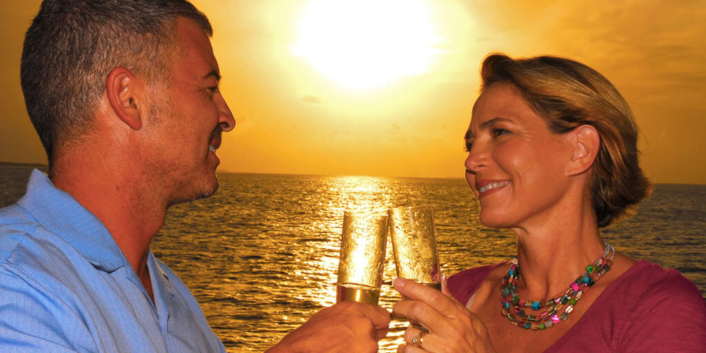Champagne-Sunset-Cruise_00