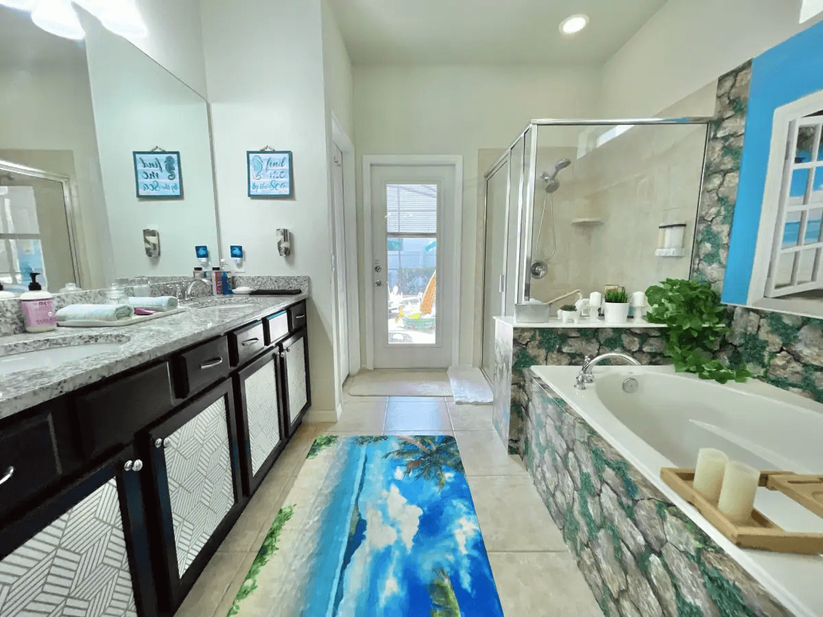 Orlando_Disneys-Dream_Bathroom_4.0