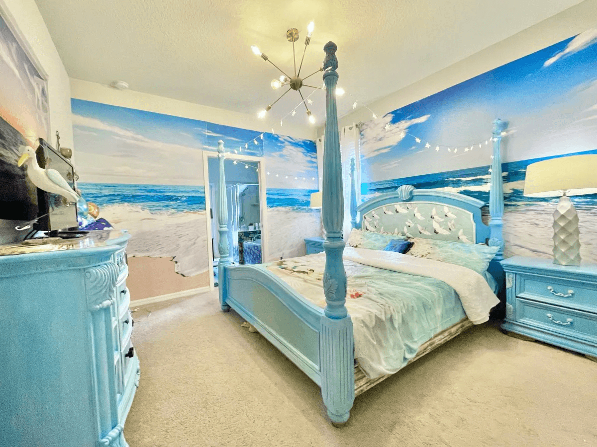 Orlando_Disneys-Dream_Bedroom-Beach
